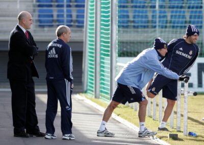 ENTRENAMIENTO CHUECA, HELGUERA Y RAUL